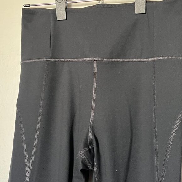 Girlfriend Collective Compressive Legging - Picture 3 of 7